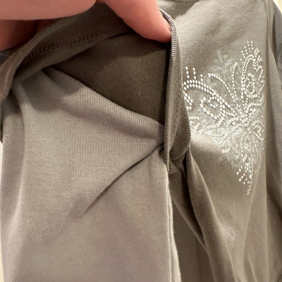 Subdued Butterfly Rhinestone Long Sleeve - Picture 4 of 5